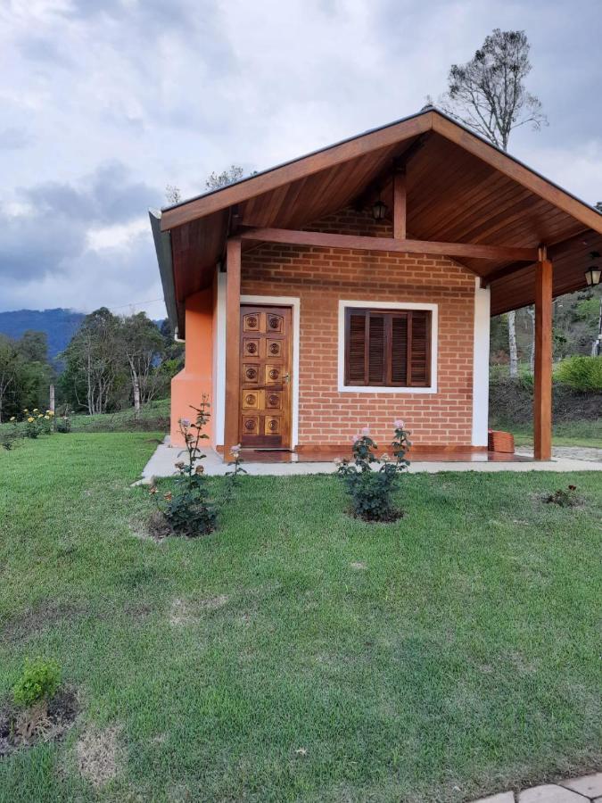 Encanto Das Rosas Santo Antônio do Pinhal Exterior photo